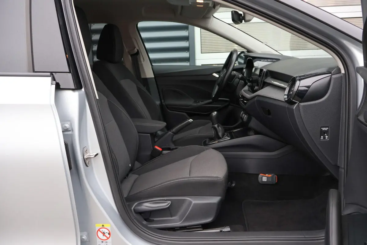 1.0 TSI 95pk Business Edition | Camera | Cruise Control | Android Auto / Apple CarPlay | Verwarmbare Voorstoelen