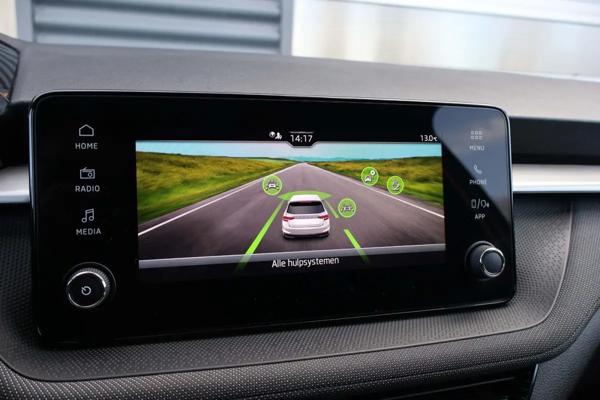 1.0 TSI 95pk Business Edition | Camera | Cruise Control | Android Auto / Apple CarPlay | Verwarmbare Voorstoelen