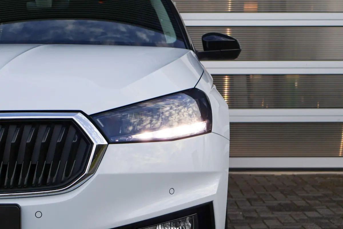 1.0 TSI 95pk Business Edition | Camera Achter | Stoelverwarming | Parkeersensoren Voor / Achter | Apple CarPlay/ Android Auto | Keyless