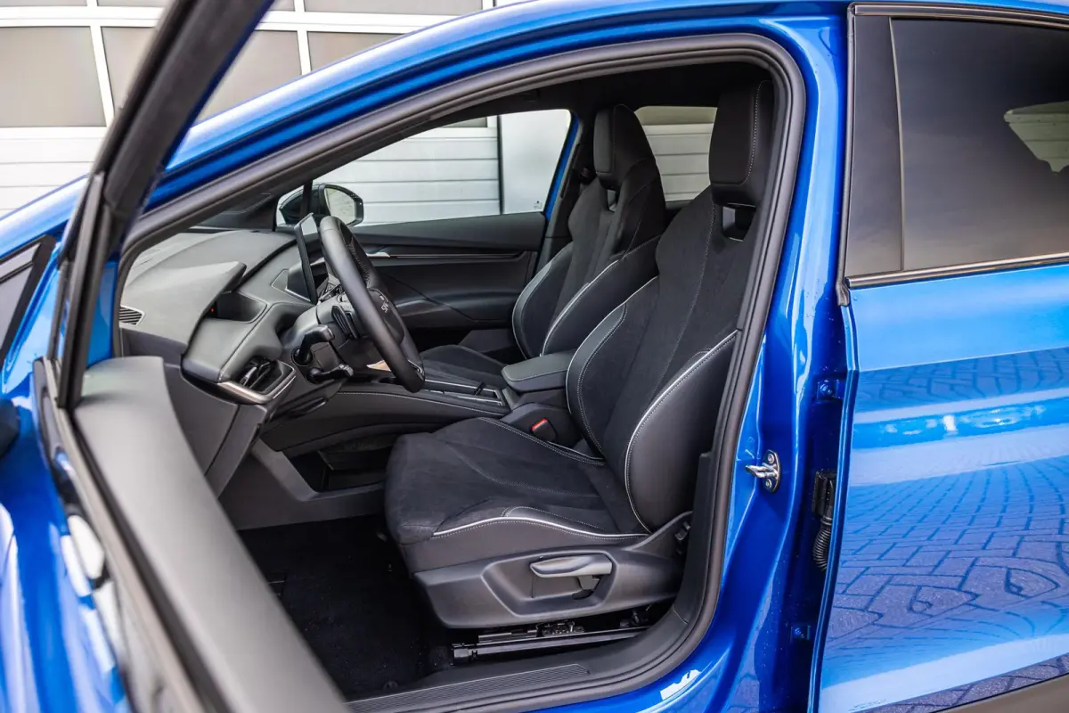 85 286pk Sportline | Business Upgrade Plus | 21" Velgen