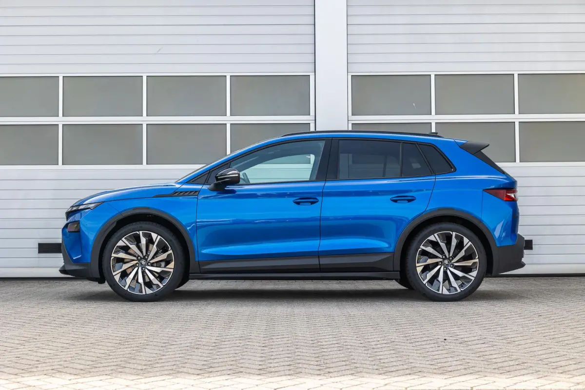85 286pk Sportline | Business Upgrade Plus | 21" Velgen