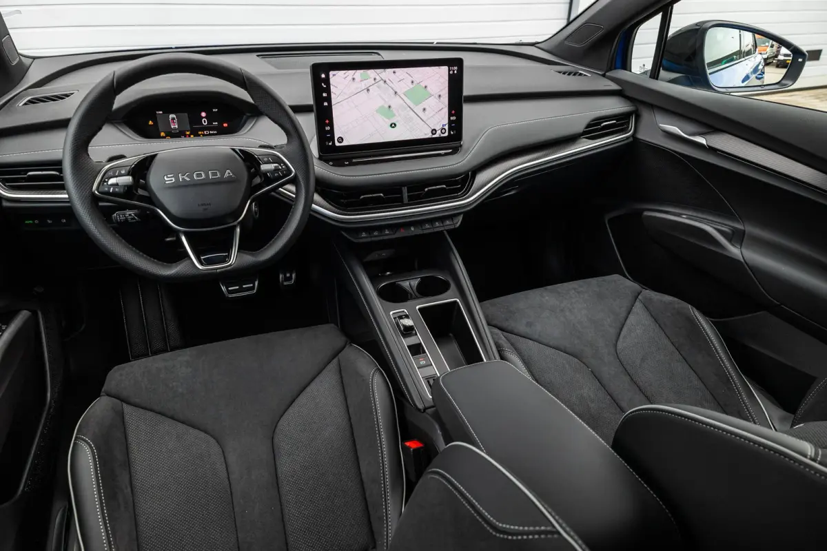 85 286pk Sportline | Business Upgrade Plus | 21" Velgen