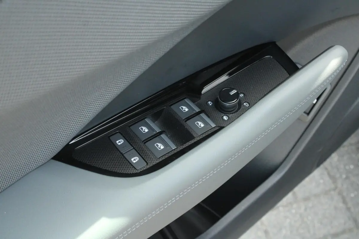 1.5 e-hybrid 272pk S edition | 20" Velgen | Parkeerassistent