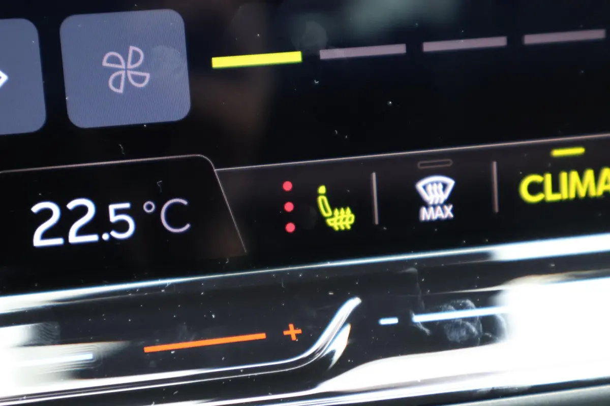 1.5 TSI 204pk e-Hybrid FR Business | Trekhaak | Stoelverwarming | Achterklep Elektrisch