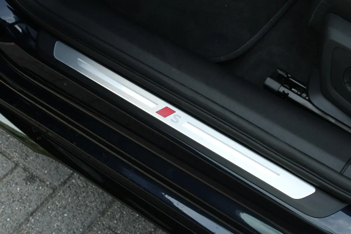 2.0 e-hybrid 299pk quattro S Edition | Achterasbesturing | 21" Velgen