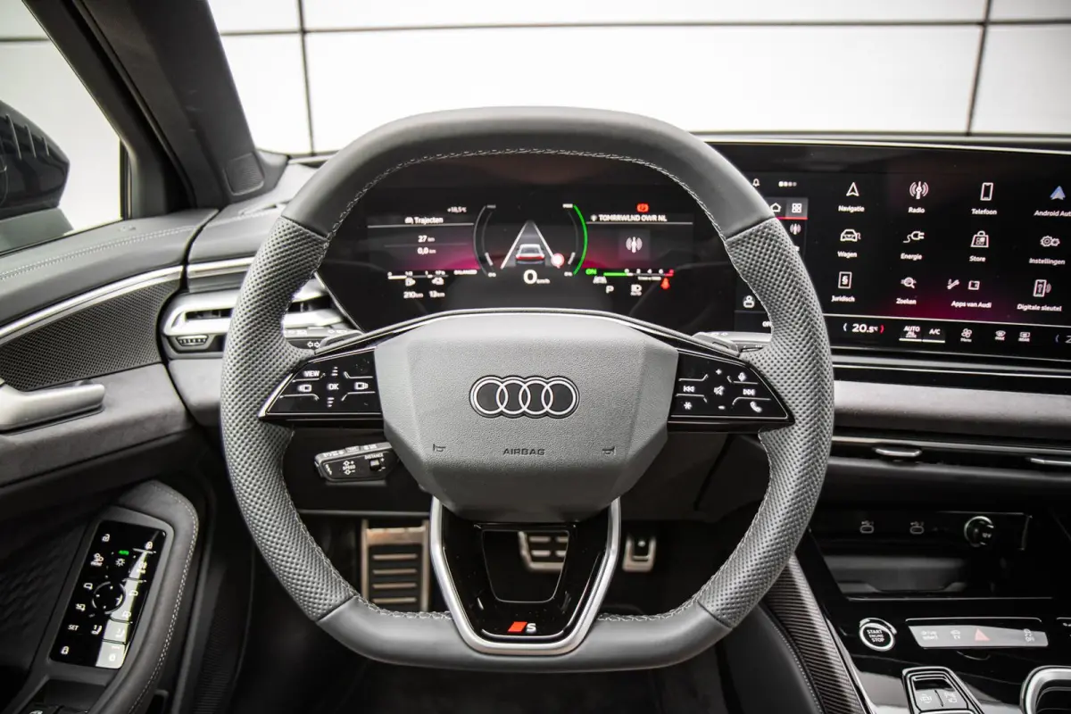 2.0 e-hybrid 299pk quattro Edition One | S-Line In- & Exterieur | 21"  Velgen