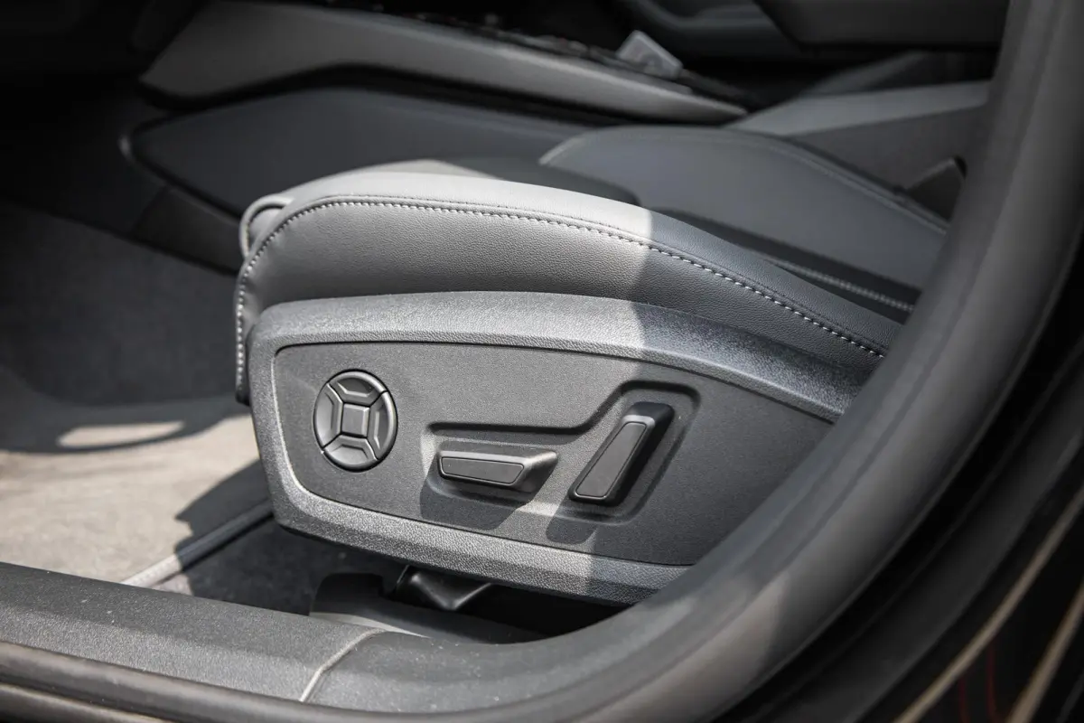 Limousine 2.0 367pk quattro S edition Competition | B&O 3D Premium | Carbon Inleg