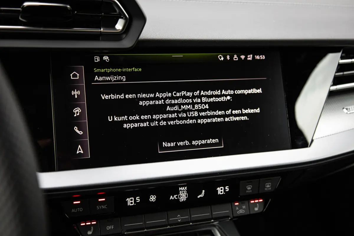 30 TFSI 116pk S-tronic S edition | Panoramadak | 19" Velgen | SONOS