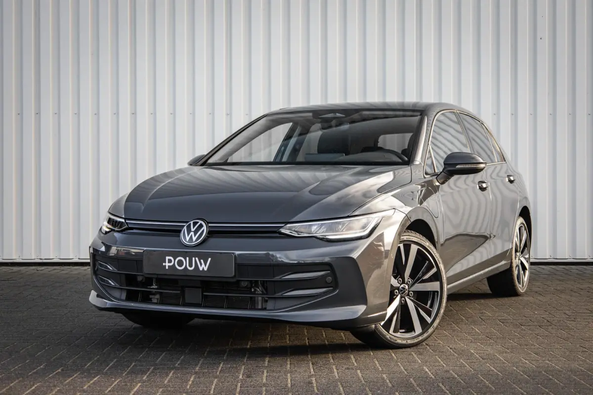 1.5 eHybrid 204pk Life Edition | 18" Velgen | Stuurwiel Verwarmd