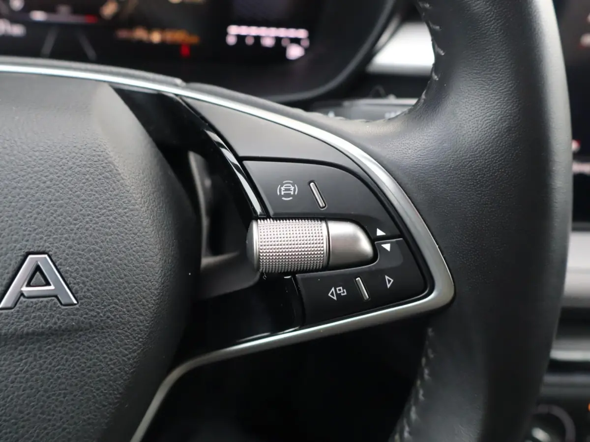 1.0 TSI 95pk Business Edition | Android Auto / Apple CarPlay | Verwarmbare Voorstoelen