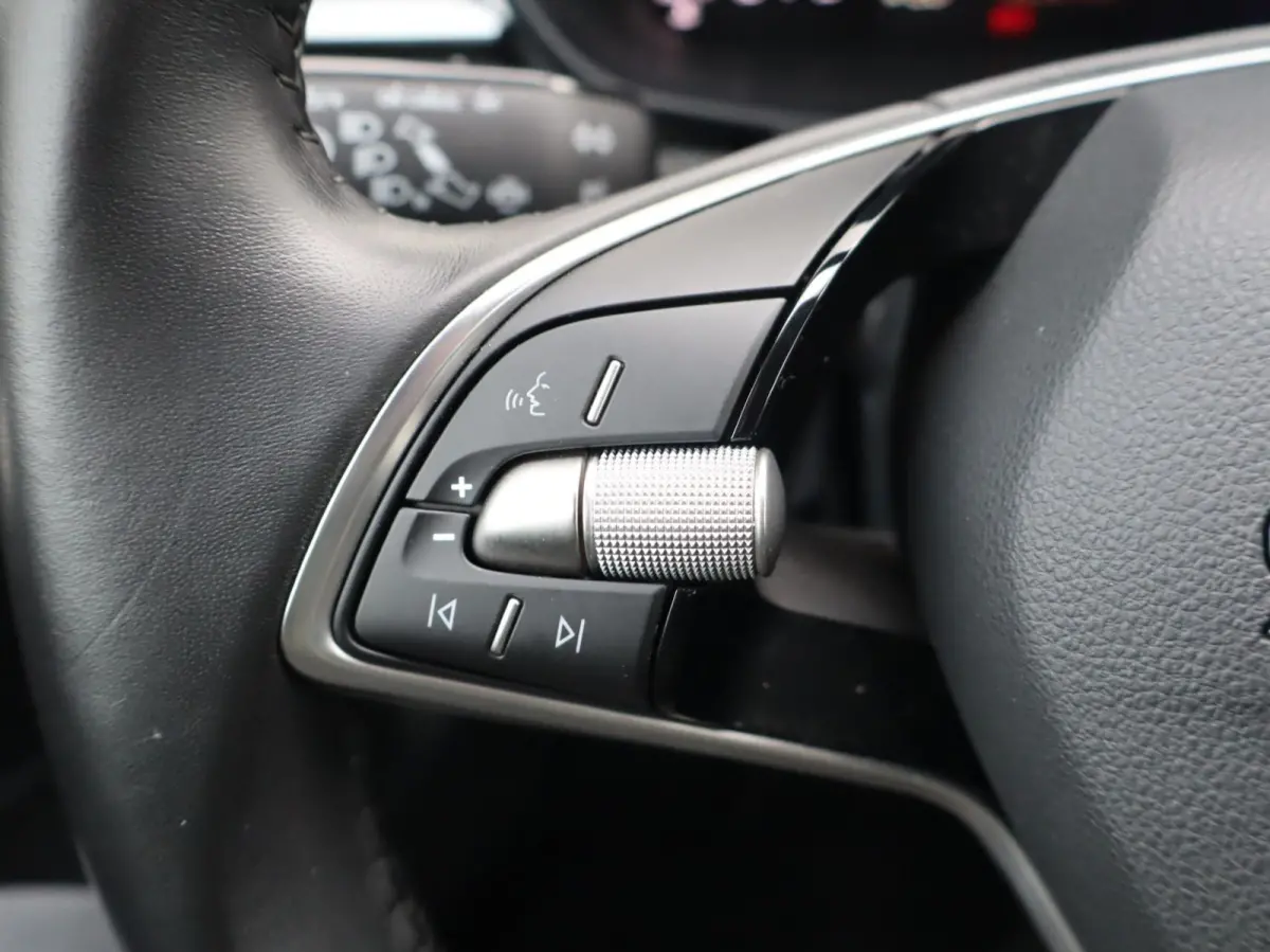 1.0 TSI 95pk Business Edition | Android Auto / Apple CarPlay | Verwarmbare Voorstoelen