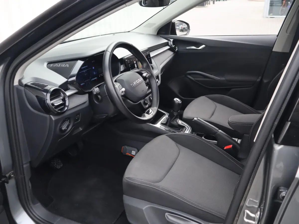 1.0 TSI 95pk Business Edition | Android Auto / Apple CarPlay | Verwarmbare Voorstoelen