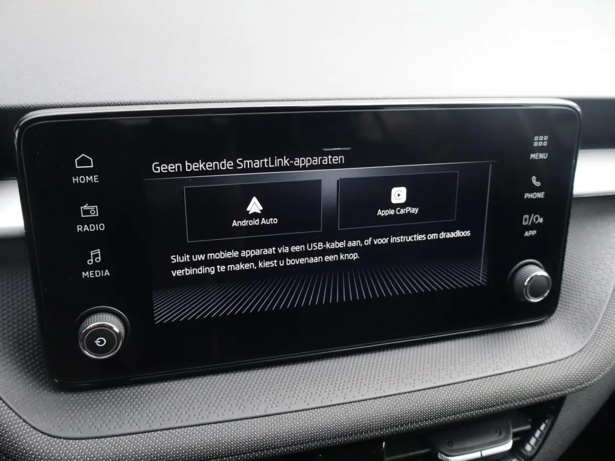 1.0 TSI 95pk Business Edition | Android Auto / Apple CarPlay | Verwarmbare Voorstoelen