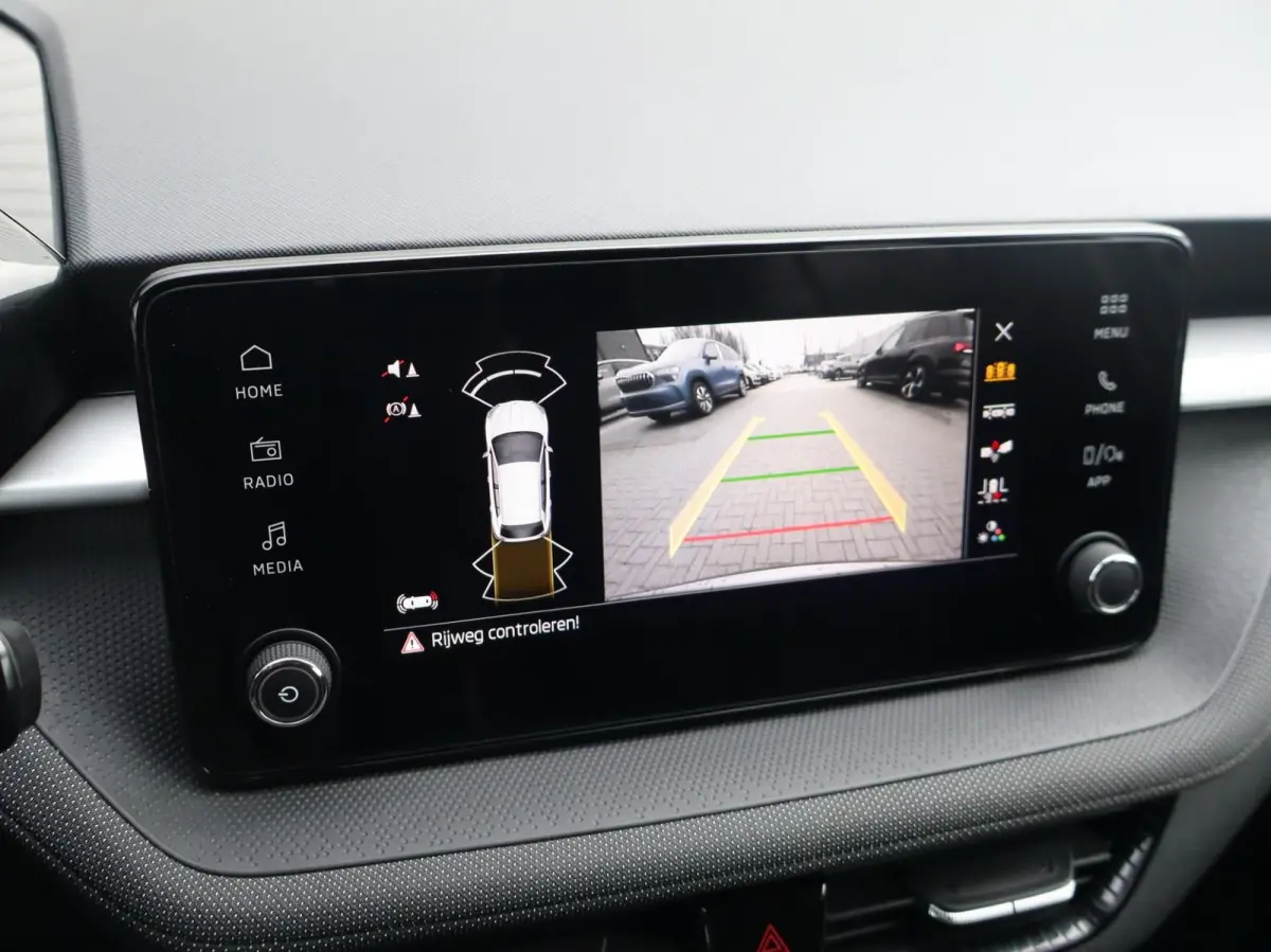 1.0 TSI 95pk Business Edition | Android Auto / Apple CarPlay | Verwarmbare Voorstoelen