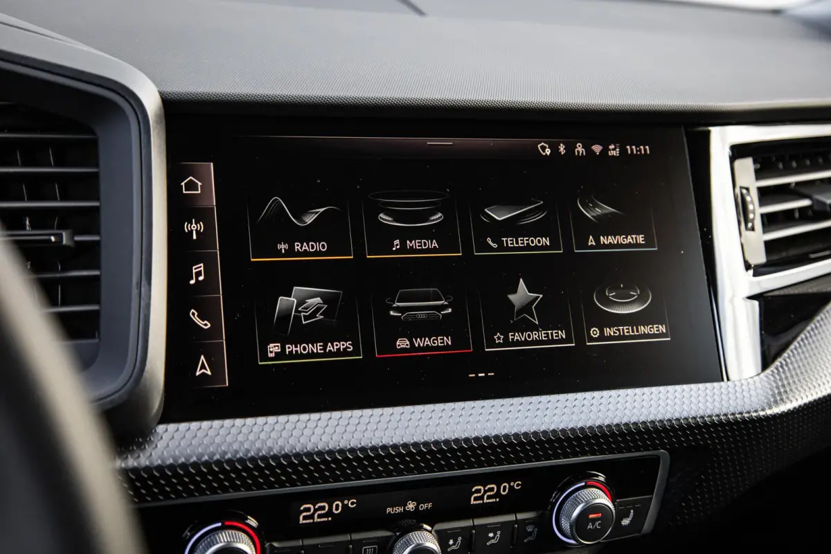 30 TFSI 115pk S-tronic Advanced Edition | Smartphone Interface | Stoelverwarming | LED Verlichting