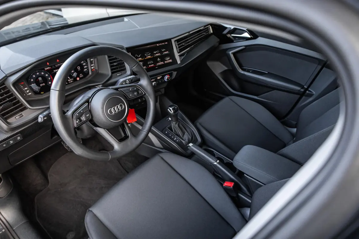 30 TFSI 115pk S-tronic Advanced Edition | Smartphone Interface | Stoelverwarming | LED Verlichting