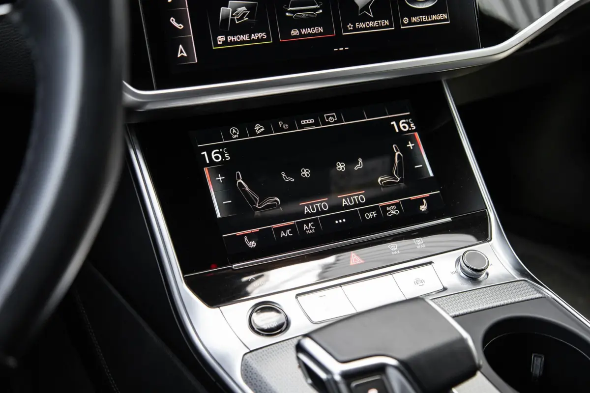 quattro 55 TFSI 340pk Pro Line Advanced | Panoramadak | Trekhaak | 20" Velgen | Adaptive Cruise | Leder/Alcantara Bekleding | Luchtvering