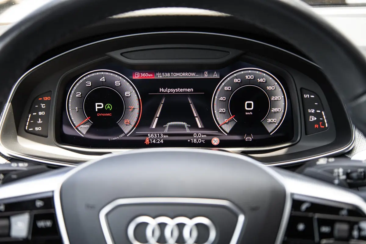 allroad quattro 55 TFSI 340pk Pro Line Advanced | Panoramadak | Trekhaak | 20" Velgen | Adaptive Cruise | Leder/Alcantara Bekleding | Luchtvering