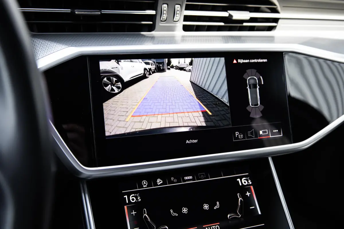 allroad quattro 55 TFSI 340pk Pro Line Advanced | Panoramadak | Trekhaak | 20" Velgen | Adaptive Cruise | Leder/Alcantara Bekleding | Luchtvering