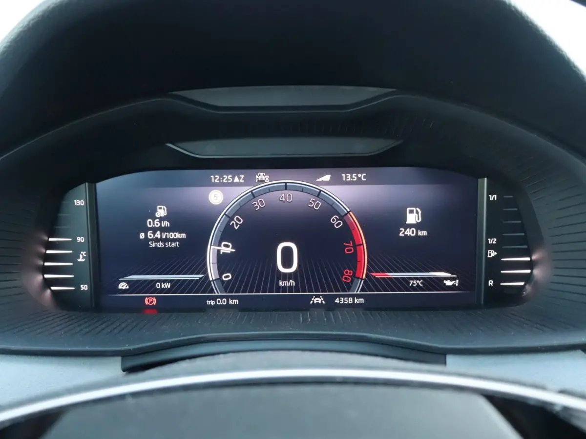 1.0 TSI 115pk Business Edition | Trekhaak Wegklapbaar | Stoelverwarming