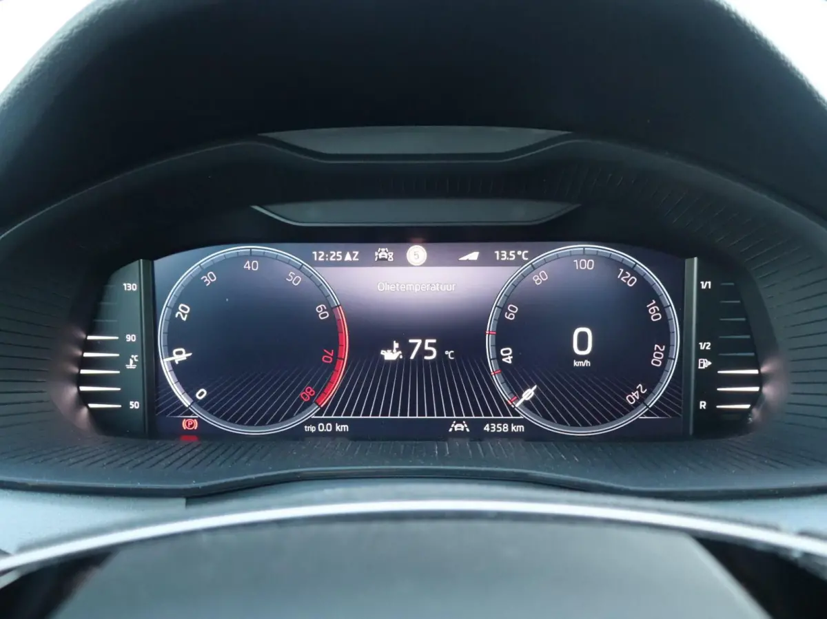 1.0 TSI 115pk Business Edition | Trekhaak Wegklapbaar | Stoelverwarming