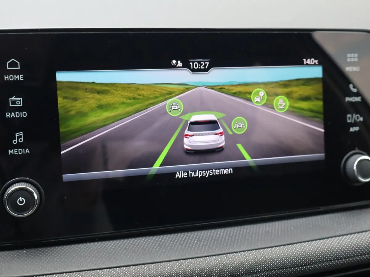 1.0 TSI 95pk Business Edition | Stoelverwaming | Apple Carplay/Android Auto | Achteruitrijcamea | Cruise Control