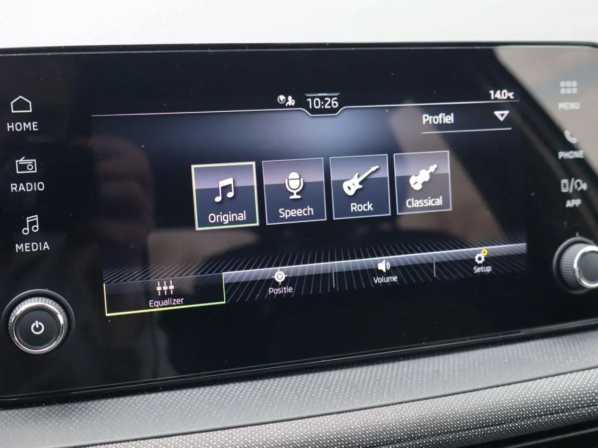 1.0 TSI 95pk Business Edition | Stoelverwaming | Apple Carplay/Android Auto | Achteruitrijcamea | Cruise Control
