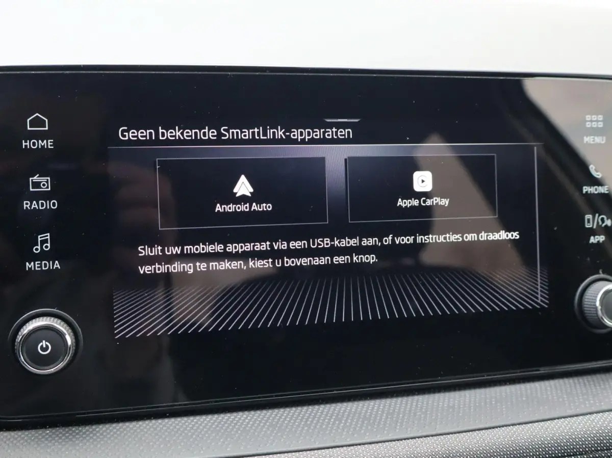 1.0 TSI 95pk Business Edition | Stoelverwaming | Apple Carplay/Android Auto | Achteruitrijcamea | Cruise Control