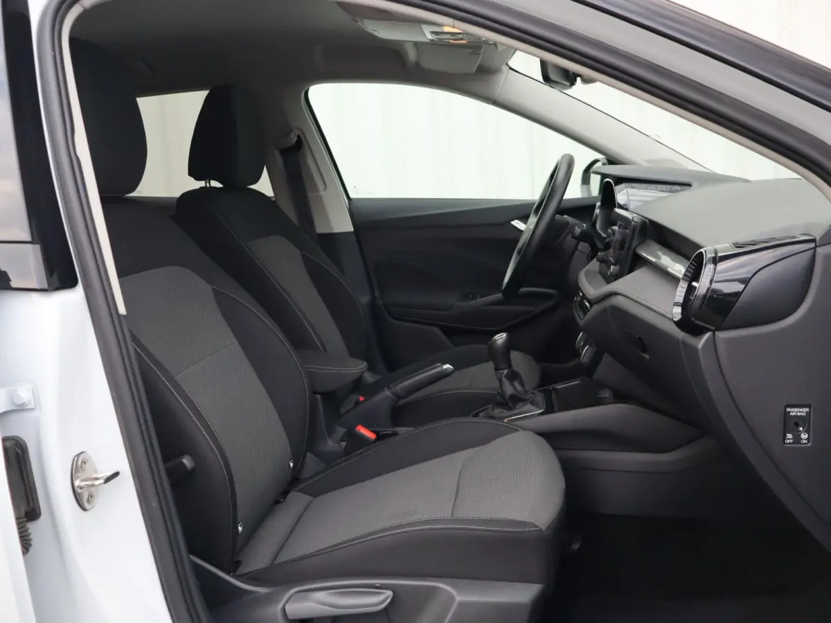 1.0 TSI 95pk Business Edition | Stoelverwaming | Apple Carplay/Android Auto | Achteruitrijcamea | Cruise Control