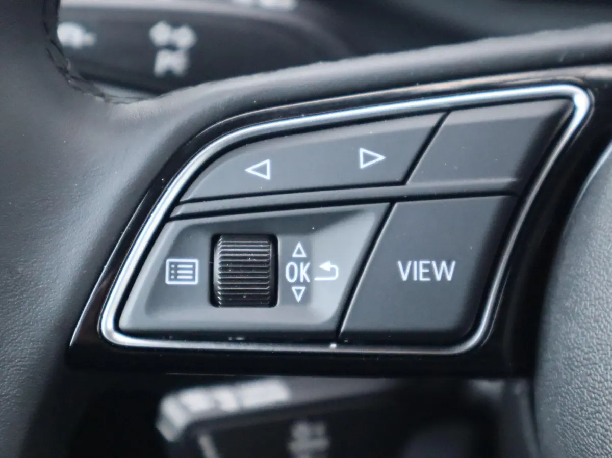30 TFSI 115pk S-tronic Pro Line | Stoelverwarming | Apple Carplay/Android Auto | Cruise Control | Extra Getint Glas | 17'' LMV