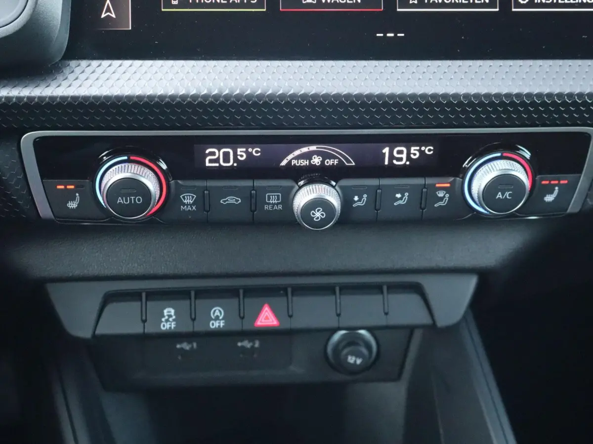 30 TFSI 115pk S-tronic Pro Line | Stoelverwarming | Apple Carplay/Android Auto | Cruise Control | Extra Getint Glas | 17'' LMV
