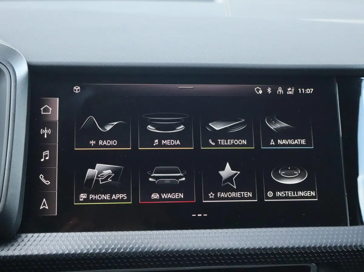 30 TFSI 115pk S-tronic Pro Line | Stoelverwarming | Apple Carplay/Android Auto | Cruise Control | Extra Getint Glas | 17'' LMV