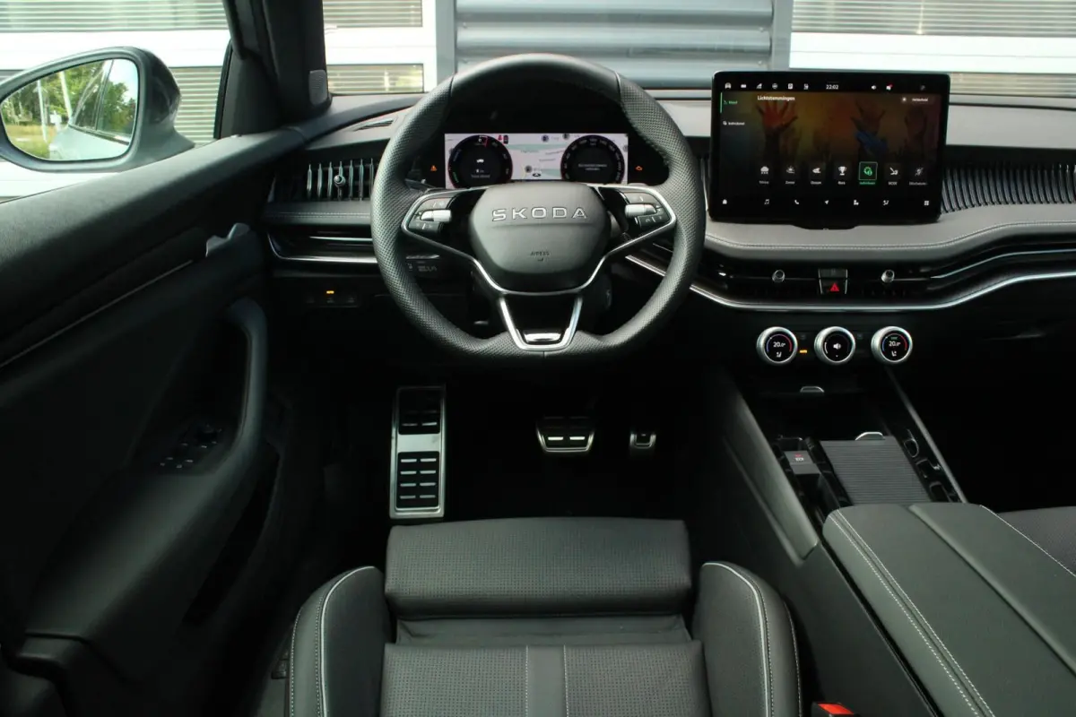 1.5 TSI 204pk PHEV Sportline Business | 19" Velgen | Winterpakket