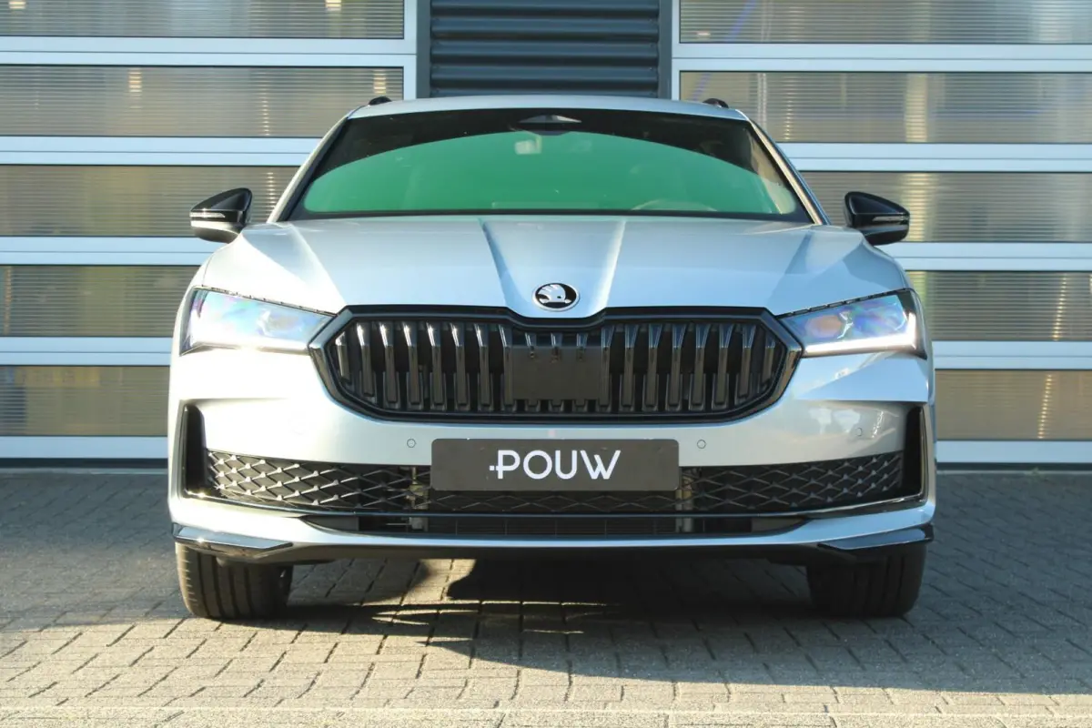 1.5 TSI 204pk PHEV Sportline Business | 19" Velgen | Winterpakket