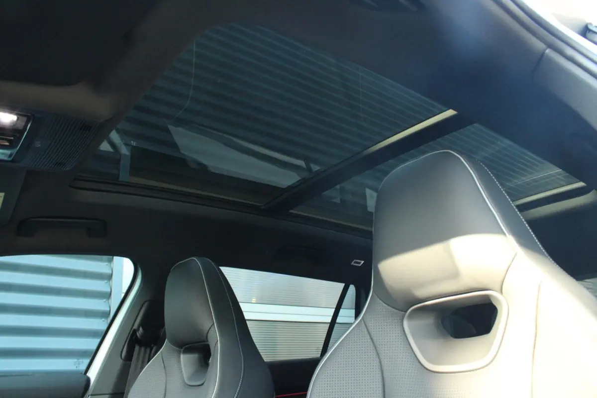 1.5 TSI 204pk PHEV Sportline Business | 19" Velgen | Winterpakket