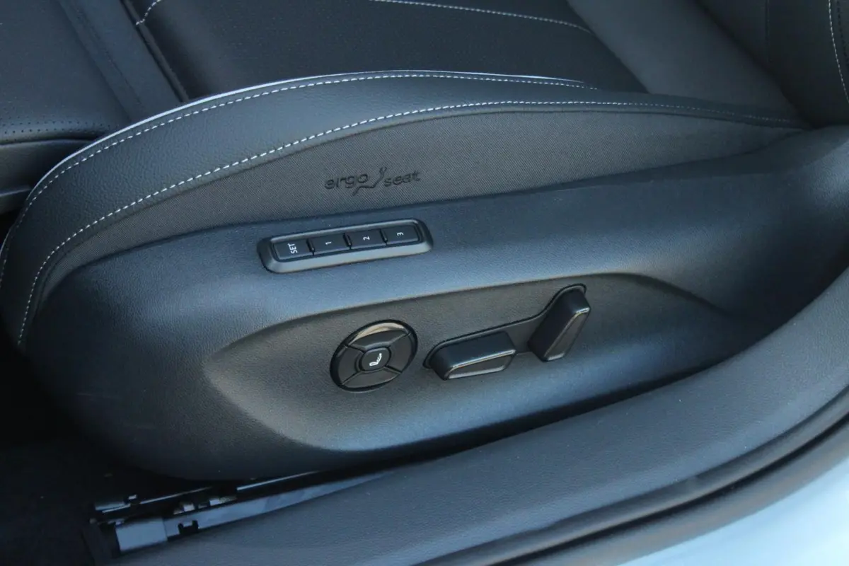 1.5 TSI 204pk PHEV Sportline Business | 19" Velgen | Winterpakket