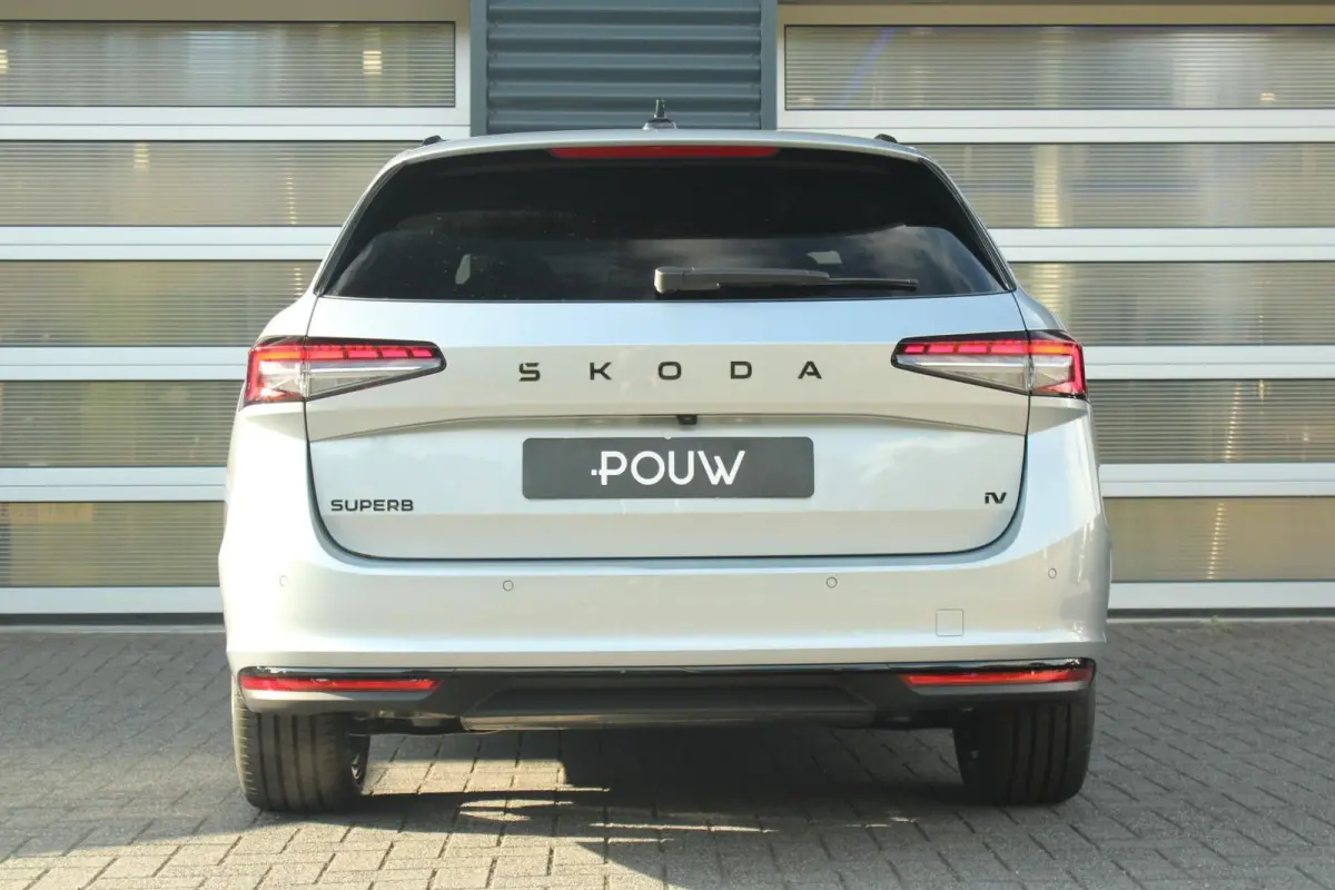 1.5 TSI 204pk PHEV Sportline Business | 19" Velgen | Winterpakket