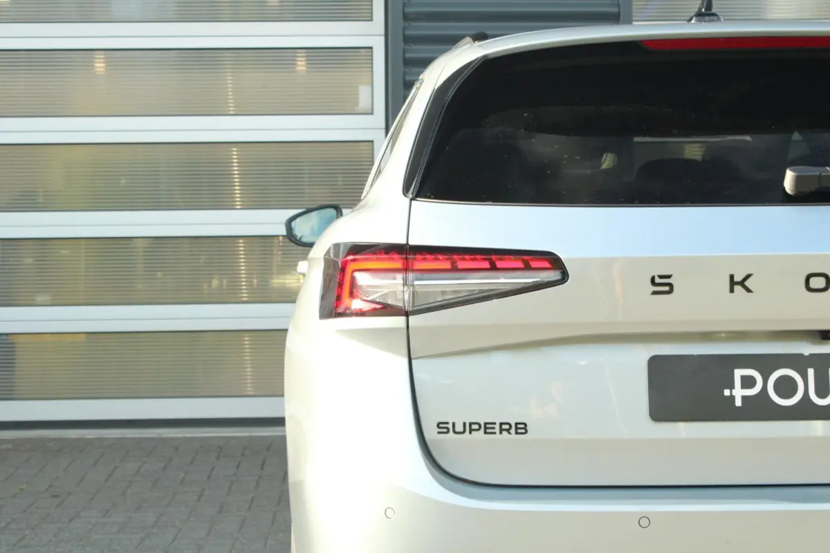 1.5 TSI 204pk PHEV Sportline Business | 19" Velgen | Winterpakket