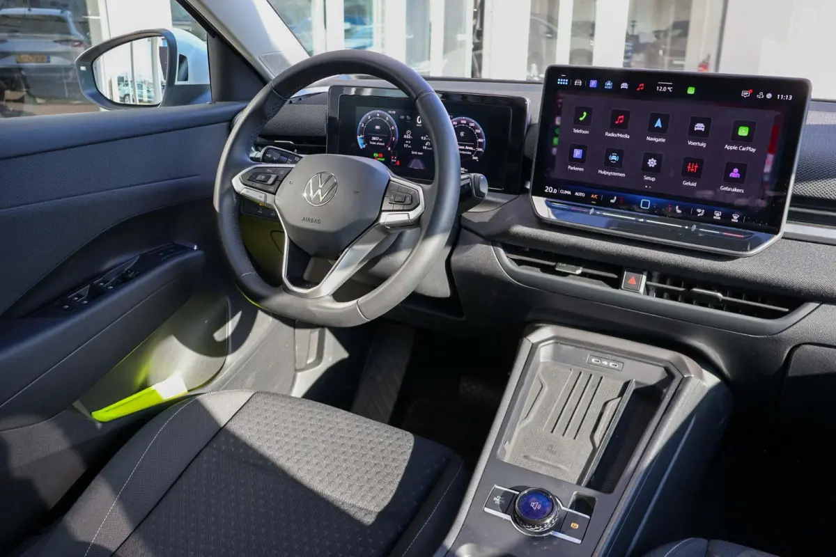 1.5 eTSI 116pk DSG Life First Edition | Stoel-/ Stuurwielverwarming | Dodehoek Detectie | Adaptive Cruise