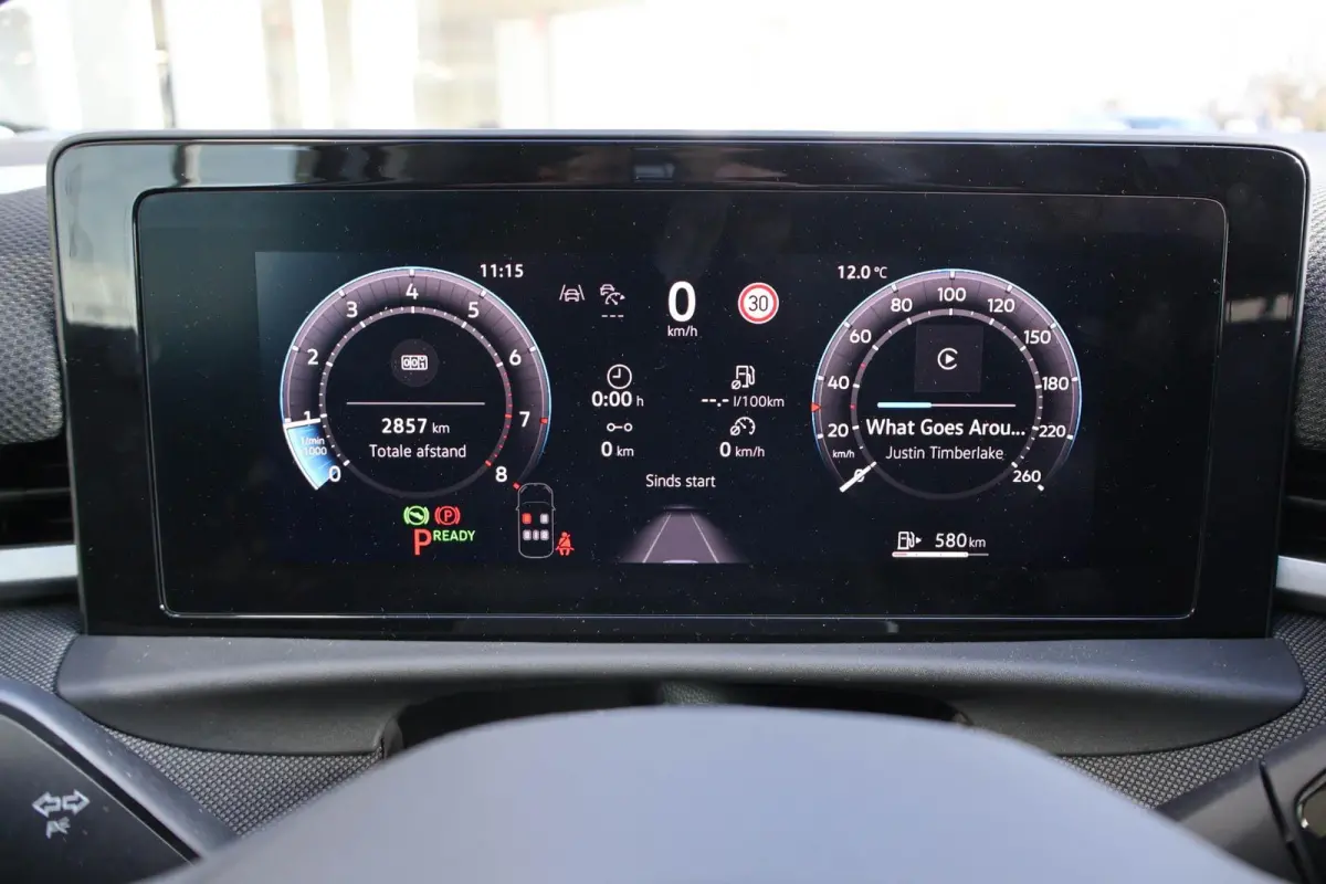 1.5 eTSI 116pk DSG Life First Edition | Stoel-/ Stuurwielverwarming | Dodehoek Detectie | Adaptive Cruise
