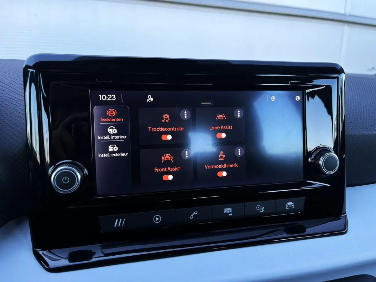 1.0 TSI 95pk Style | Full Link Navigatie | Cruise Control | Climate Control