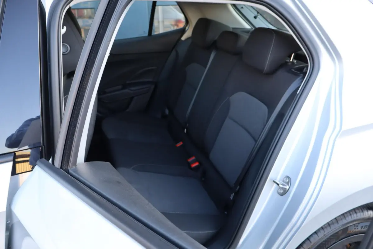 1.0 TSI 95pk Business Edition | Achteruitrijcamera | Cruise Control | Stoelverwarming