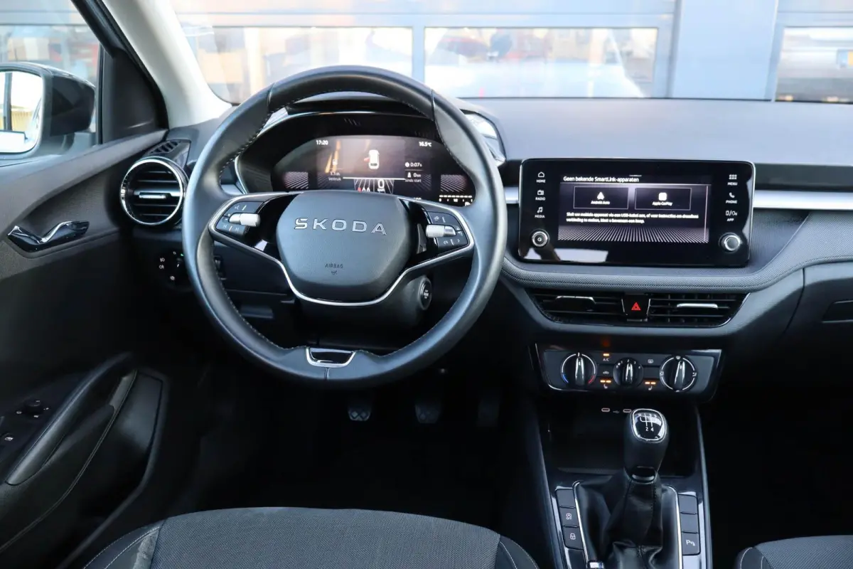 1.0 TSI 95pk Business Edition | Achteruitrijcamera | Cruise Control | Stoelverwarming