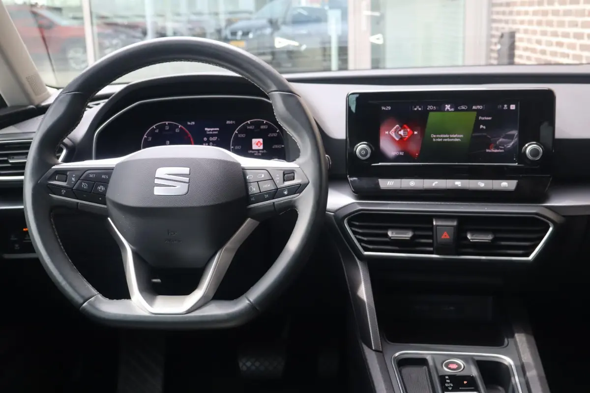 1.0 eTSI 110pk DSG Style | Stoel/Stuurverwarming | Achteruitrijcamera | Virtual Cockpit