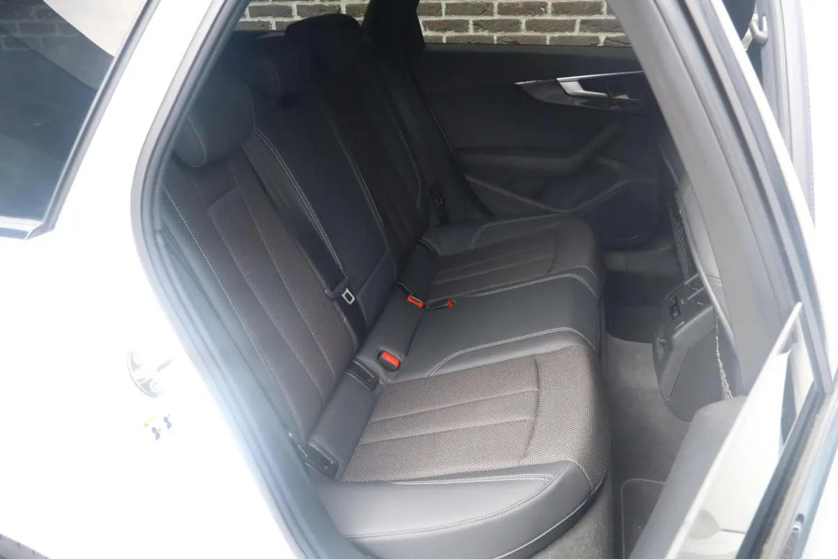 35 TFSI 150pk S-tronic S Edition Competition | Navigatie | Elektr. Achterklep | Lichtpakket | 18" Velgen