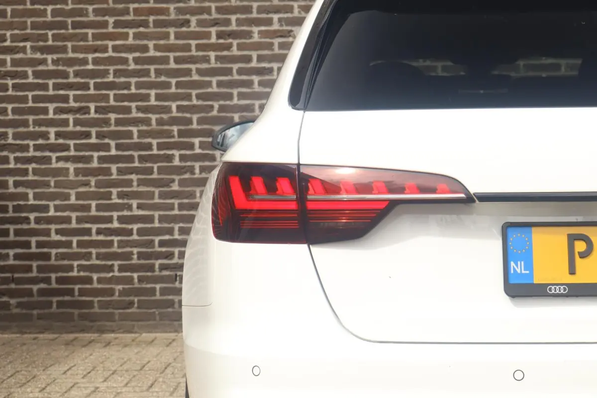 35 TFSI 150pk S-tronic S Edition Competition | Navigatie | Elektr. Achterklep | Lichtpakket | 18" Velgen