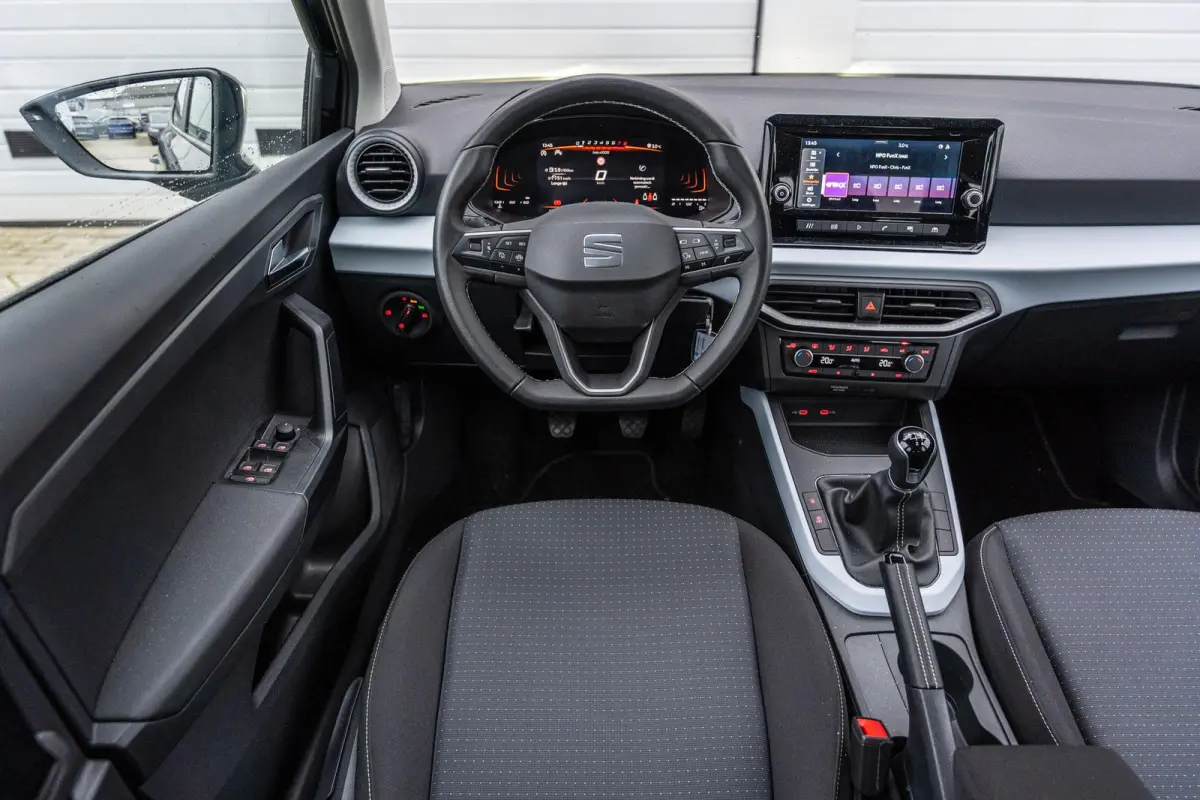 1.0 EcoTSI 95pk Reference | Apple Carplay/Android Auto | Parkeersensor Achter