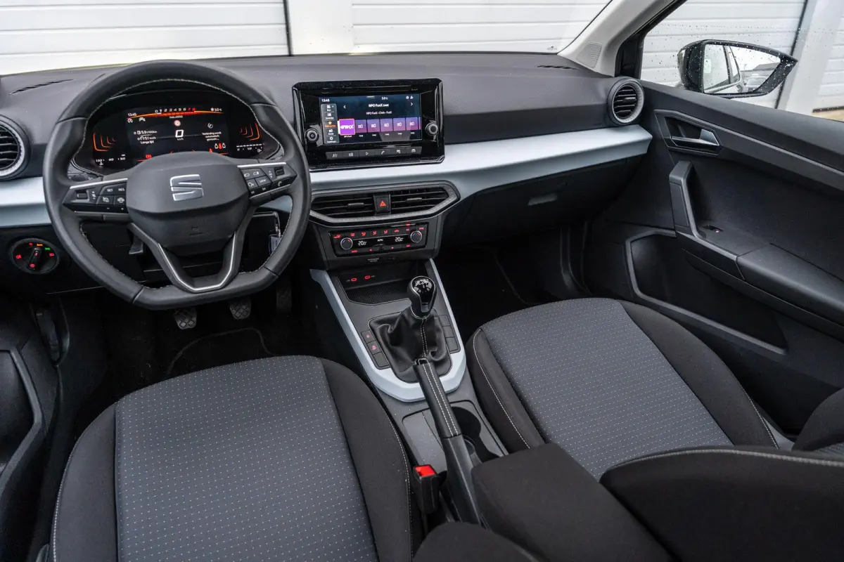 1.0 EcoTSI 95pk Reference | Apple Carplay/Android Auto | Parkeersensor Achter