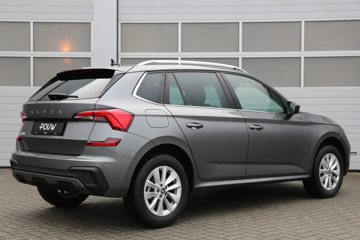 1.0 TSI 115pk DSG Selection | Apple Carplay/Android Auto | Parkeersensoren Voor + Achter | LED Verlichting