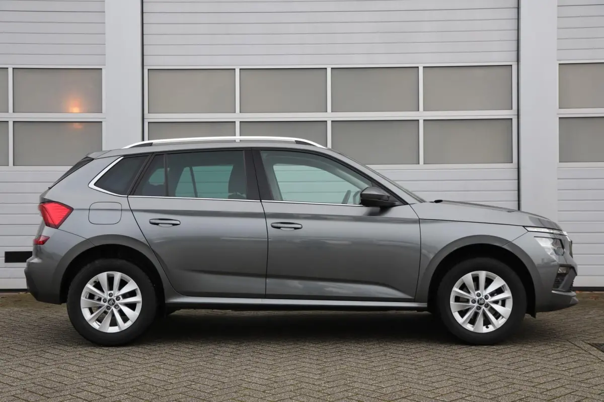 1.0 TSI 115pk DSG Selection | Apple Carplay/Android Auto | Parkeersensoren Voor + Achter | LED Verlichting